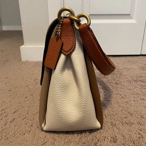 ❌SOLD❌ Coach May Shoulder Bag - Picture 4 of 11
